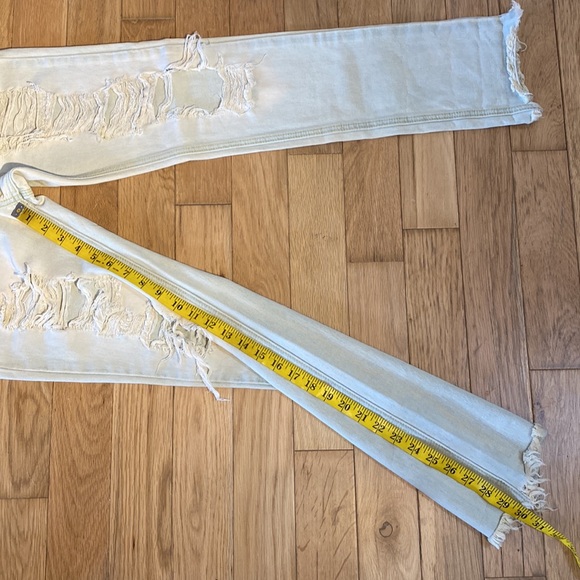 UNIF High Waist Button Up Light Wash Distressed Jeans with Ripped Knees size 26 - Picture 14 of 15